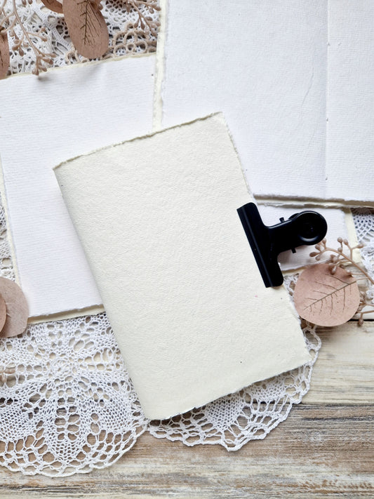 Midi Journal – Handgefertigtes DIN A6 Notizbuch mit 64 Seiten aus geschöpftem Papier