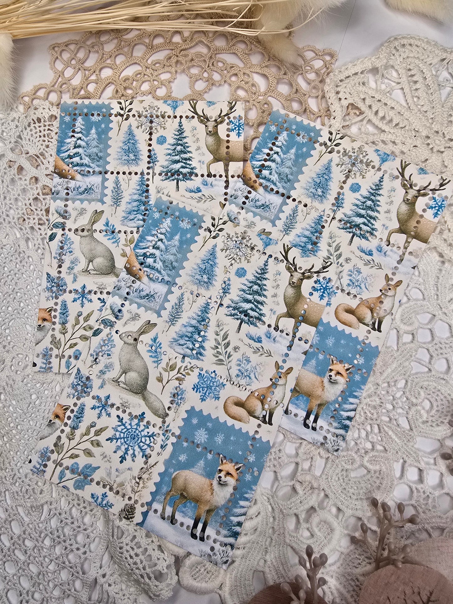 Briefmarke „Waldzauber – Schneekristall“ – Handmade Mini-Serie