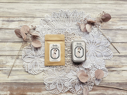 Sticker „Dolls“ –  Windry R.