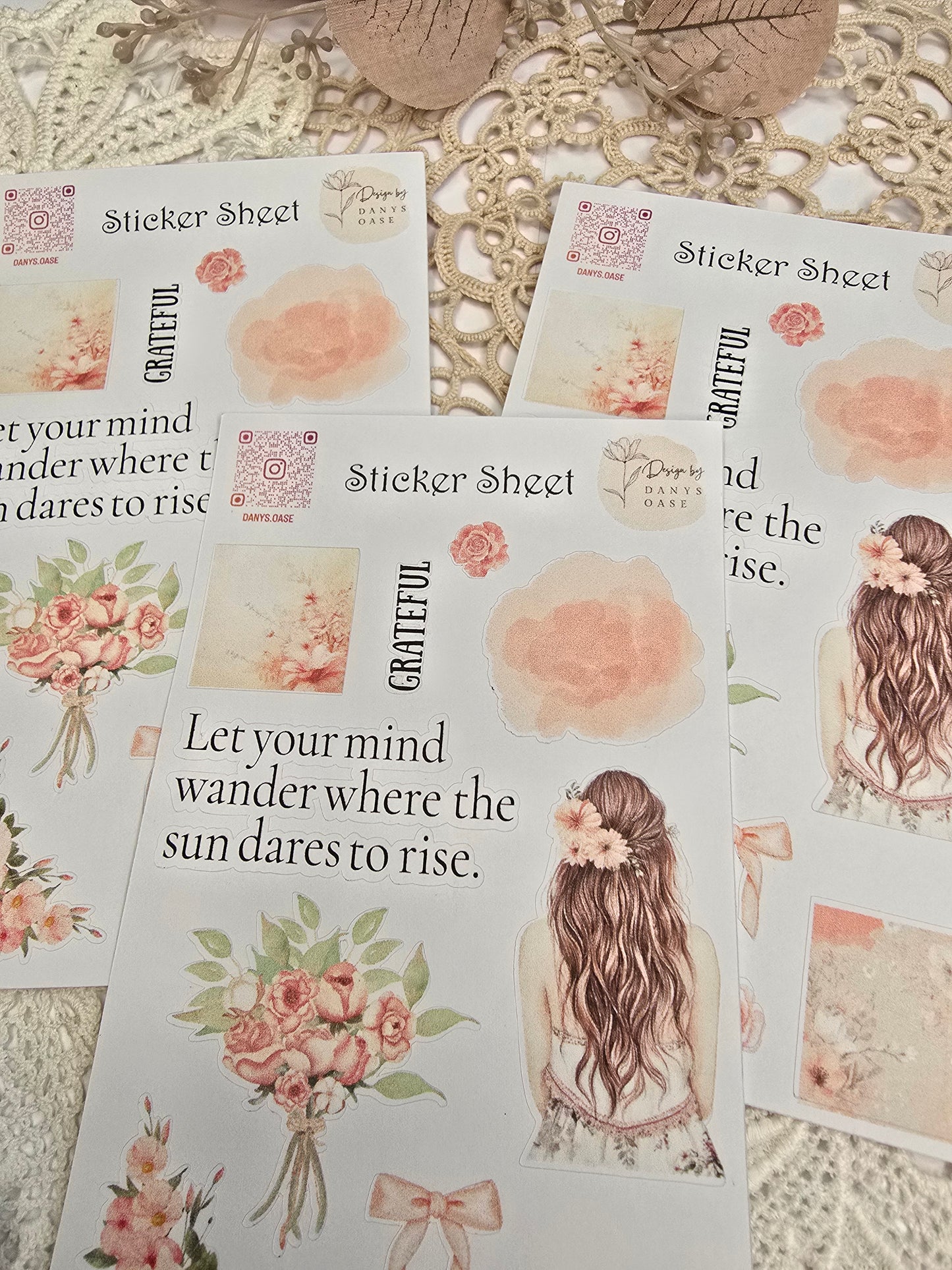 Boho Sticker Set – 11 Pastellmotive mit Mädchen, Blumen & Sprüchen