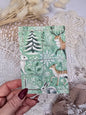Briefmarke „Waldzauber – Wintertanne“ – Handmade Mini-Serie