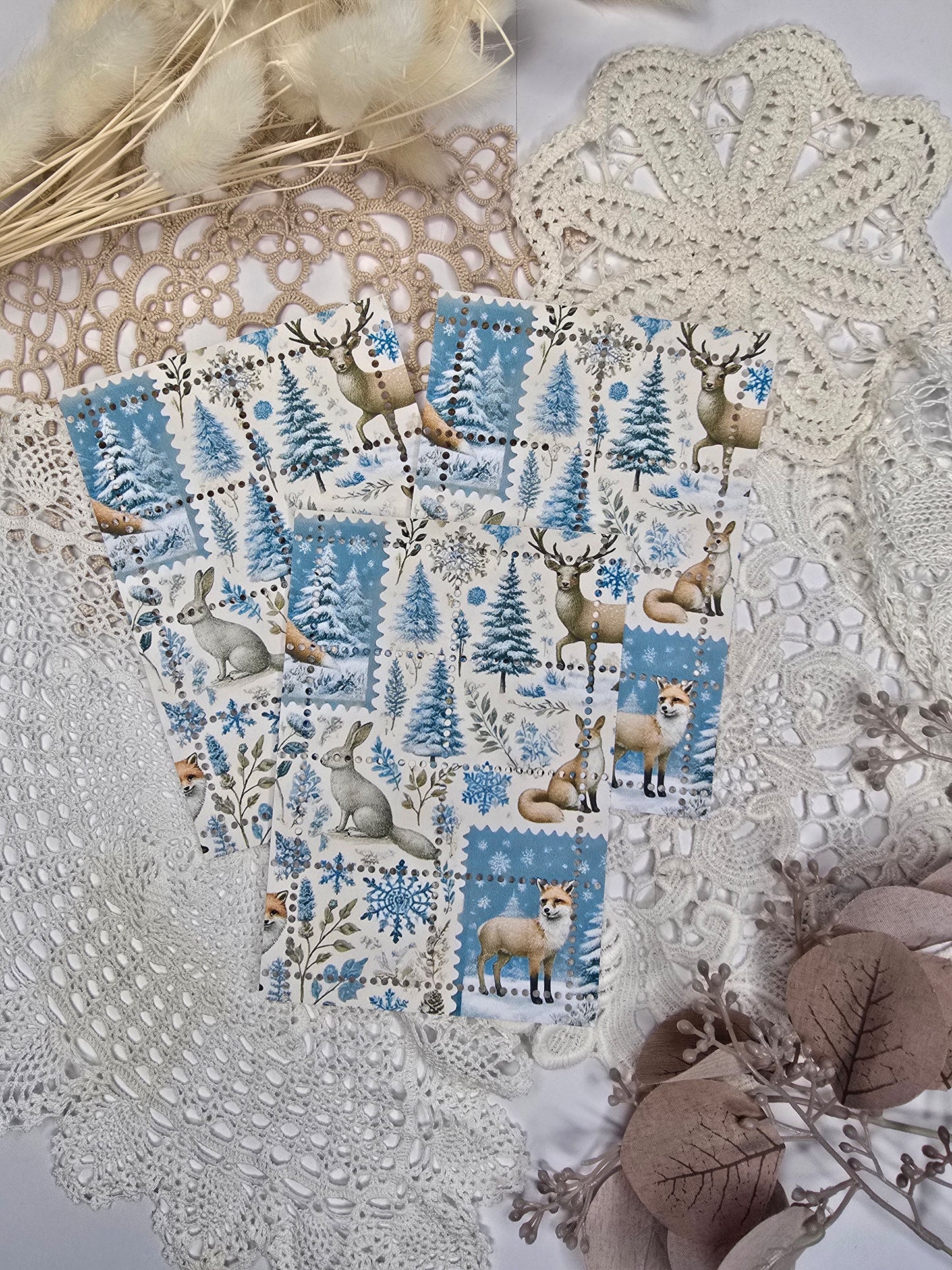 Briefmarke „Waldzauber – Schneekristall“ – Handmade Mini-Serie