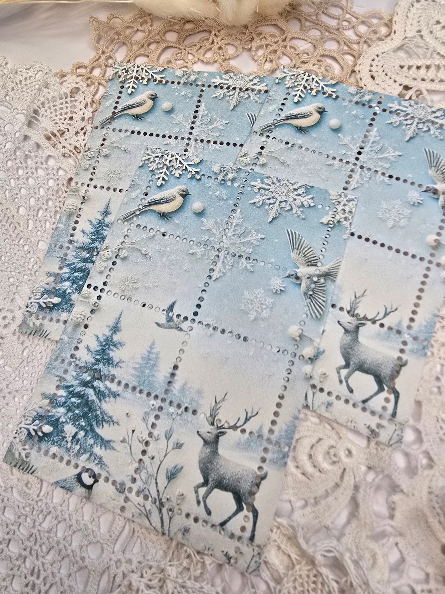 Briefmarke „Waldzauber – Schneekristall“ – Handmade Mini-Serie